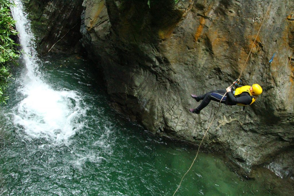 Queenstown Canyon - Abseiling