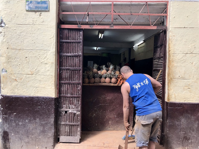 Local Store in Havana